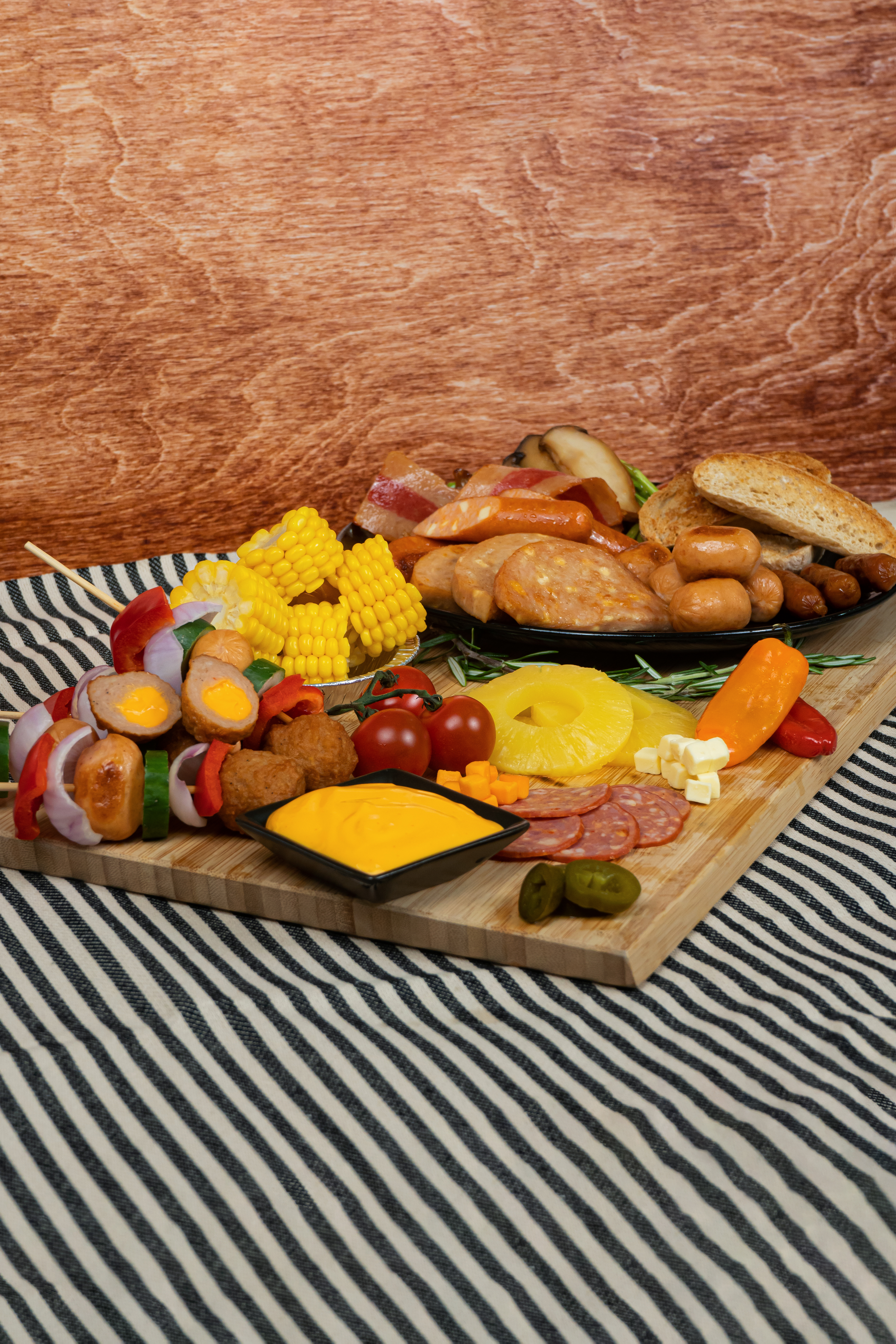 Sausage platter with cheese filling